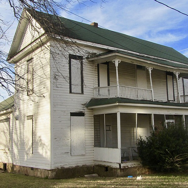 Russellville’s historic Latimore Tourist Home to be moved this summer